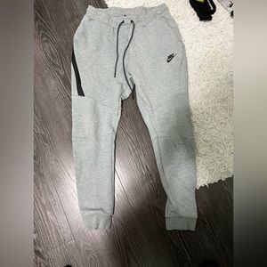 Nike tech fleece